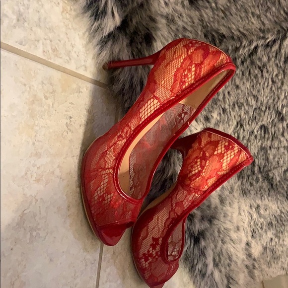 Pumps - Picture 2 of 3